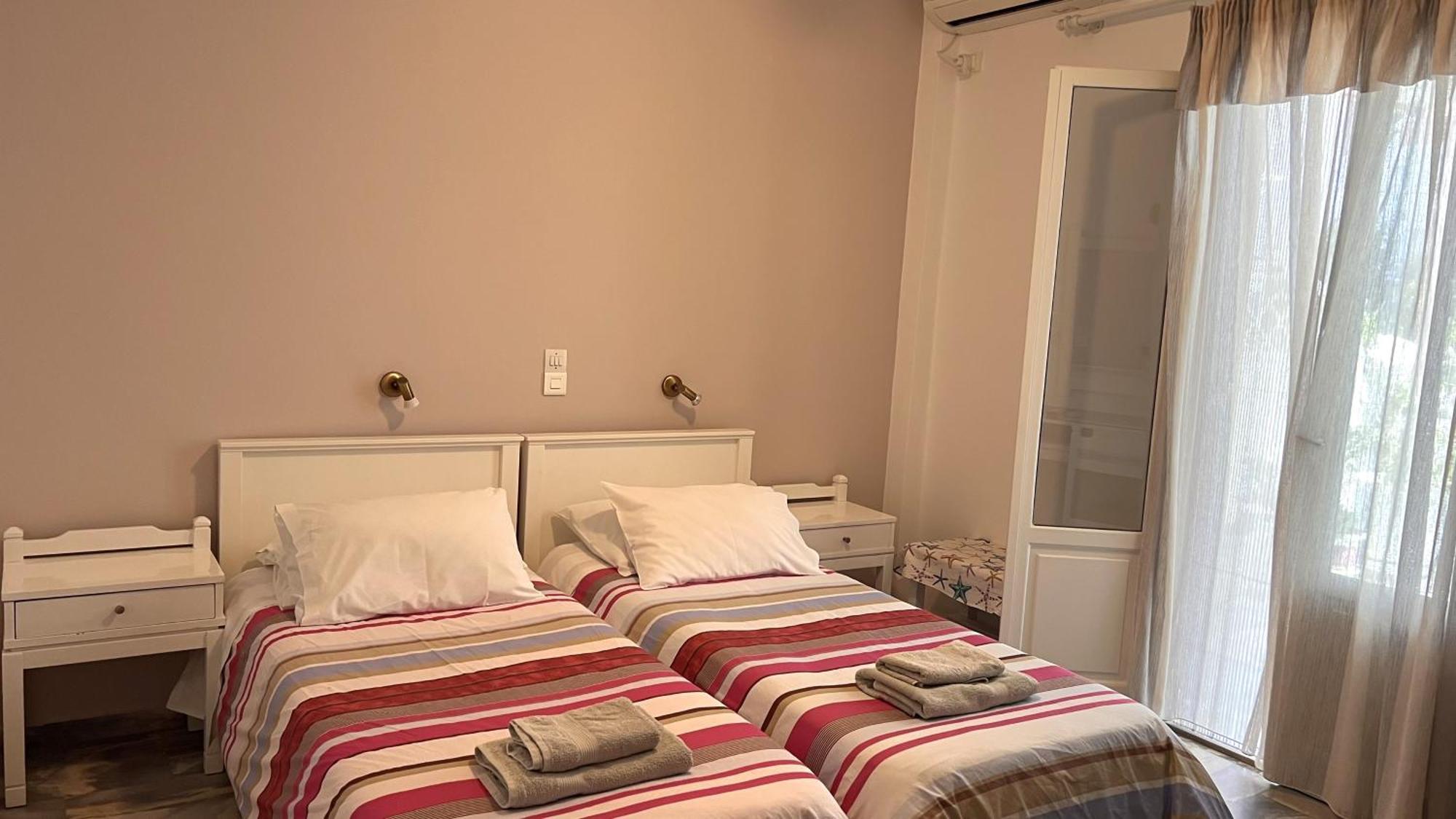 Marisa Rooms Parikia  Exterior photo