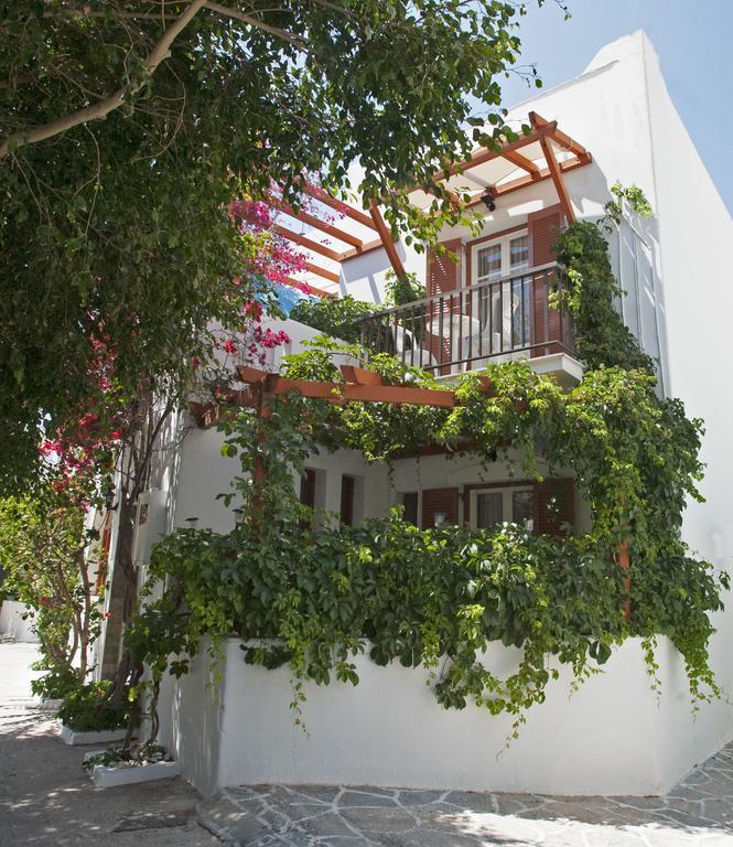Marisa Rooms Parikia  Exterior photo